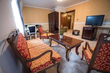 Фото Отель Hotel Eden г. Рымнику-Сэрат 3