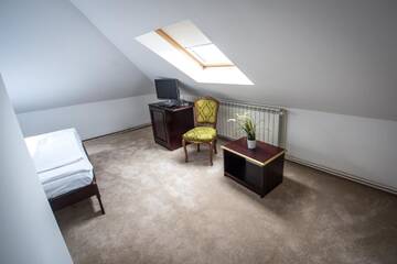 Фото номера Двухместный номер эконом-класса с 1 кроватью Отель Hotel Eden г. Рымнику-Сэрат 8